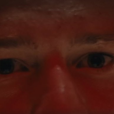 CagedStock's profile picture. Devenir riche par la gloire du travail, une vie de dure labeur coulant dans les veines... Ca c'est un exploit!