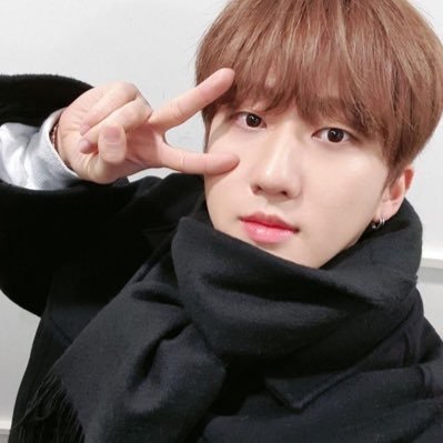 chngbnluvbot's profile picture. most sane seolar #1 чанбін лавер ^^