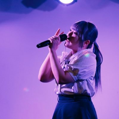 両耳難聴👂🏻魂のシンガー🎙&タロットカード占い師🔮 / 落語🍵(三十路亭いてこ)、MC🗣️、バルーンアート🎈もやってます。元看護師💉 ハイライトにライブ情報あります| ε:)_🎤