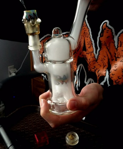 Dabbin Gooey Golden Goodness. #Concentrates & #Kush #WaxKrew #OilRigCrew [prop215/ 420 / 710]