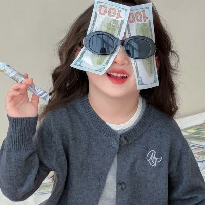 AudreyKRae's profile picture. NFT curator coding the future