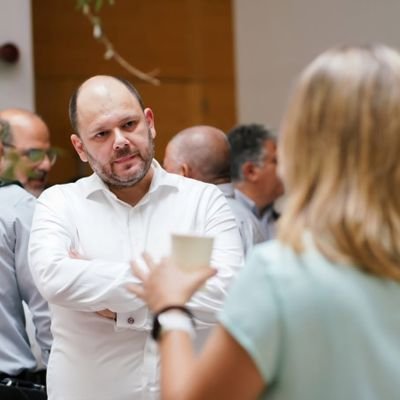 ½Greek ½Cypriot in France / Husband & father / EU Projects Manager @NimesMetropole🇫🇷 & @SEMEDFIRE🔥 / Road Safety researcher