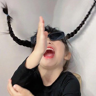 Elli1Green's profile picture. Digital identity builder creating NFT masterpieces