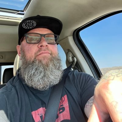 Steven_OU812_'s profile picture. just trying to figure it all out. I heard you guys talk the best shit on here and thought I would see. conservative dad. work hard. no bs