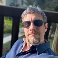 Gryff & Lily’s Dad | 🍻🐐🍻 (@andrewofyfc) 's Twitter Profile