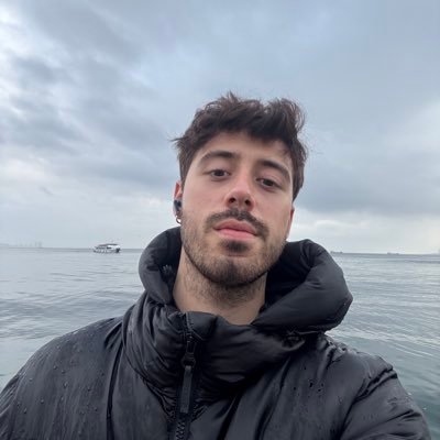 BerkaygencerX's profile picture. Renaissance konsolosu/ Queer community Türkiye başkan yardımcısı/ İSG 👷🏻‍♂️