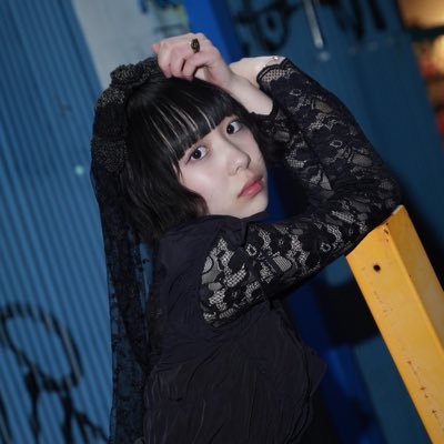 世界観をつくるひと / 21歳 / 大学生 / 俳優 / パラダイスポート4期 / 舞台『恋と呼ぶには気持ち悪い』五月役