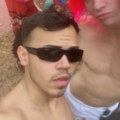 Pós-tudo, sabe como? Darkérrima, modernésima, puro simulacro.