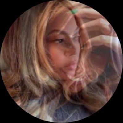 samsinvasion's profile picture. she/her