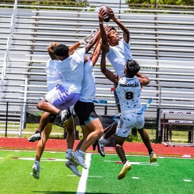 Class Of 2026 | 6’4 165 lbs| 4.6 40 yard dash |DB/WR | 2 sport ATH: Football ,Track isaiahramos135@gmail.com| 361.228.4748