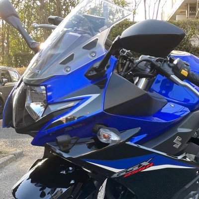bikehoshiide's profile picture. バイク買ったで