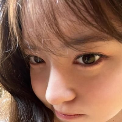 aneishalouviryn's profile picture. people write because no one listens