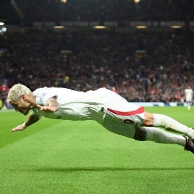 DefneBecer's profile picture. 🇫🇷 // 🇹🇷