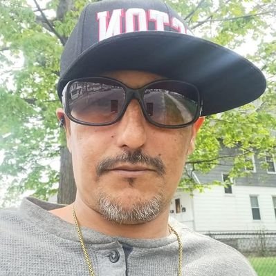 LuisMer85941846's profile picture. Very noticias