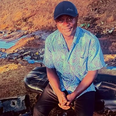 deejay with passion💯
#livelaughlove 😔
😕😇
currently loved by few & hated by many
😏🤭😇😍