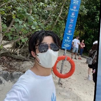 hidessyi_i's profile picture. 明大中野→理科大(4ca) 21歳/下北沢住み /寺島研 /フードデリバリー /#レッツ朝活サロン/ 🚲/散歩/一人旅/LINEスタンプ投稿