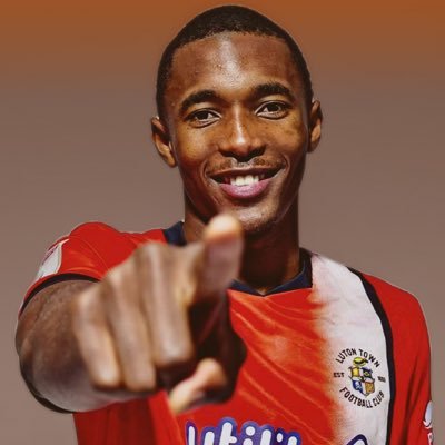 A Luton Town Season Ticket Holder, Now Living in Newcastle! #COYH #TeamsLikeLuton https://t.co/1nV3vD3F3G