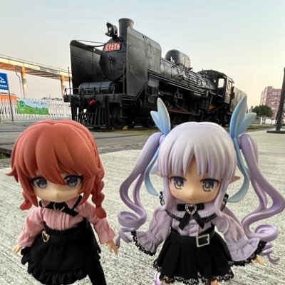 我是個喜歡鐵道很喜歡研究日本以及歐美世界各國貨運火車以及卡車的RT喜歡收藏日本不同時代貨運N規火車模型喜歡Re異域公主連結 賽馬娘 私は日本とヨーロッパの貨物列車とトラックを研究するのが好きな鉄道愛好家です。さまざまな時代の日本の貨物Nゲージ鉄道模型を集めるのが好きです。プリコネR ウマ娘が好きです
