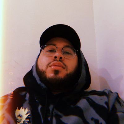 thee hyaluronic heretic • host of the millennial magick podcast • 23 / 93 / 696 🌟