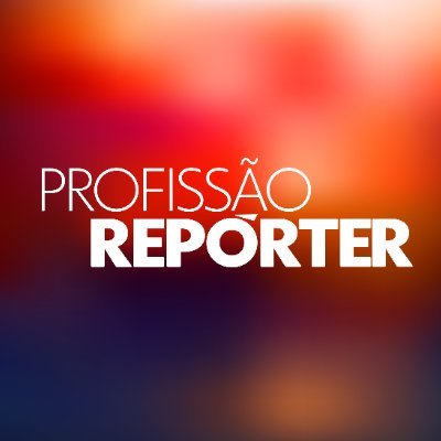 Caco Barcellos e sua equipe mostram diferentes ângulos da mesma notícia.