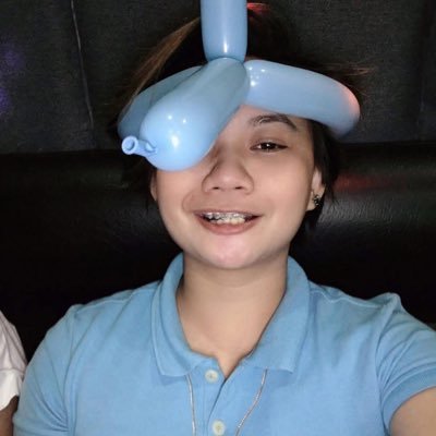 just_tinay04's profile picture. 
