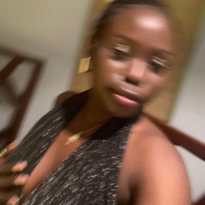 _RayBecca's profile picture. Wear my black skin like a queen with her crown👸/inquisitive/reader 📚/child of God/ #ManUFC