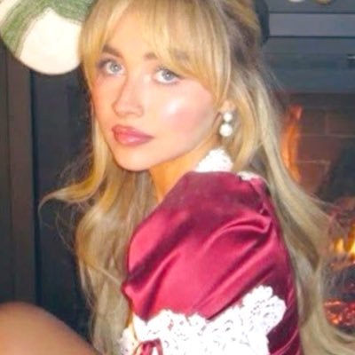 _st4rzs's profile picture. she/her - 10/16/22 - 7teen