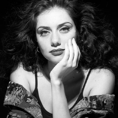 bluevvel's profile picture. صور فنانات حلبينك