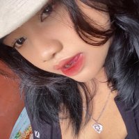 ce (@cccheyy_) 's Twitter Profile