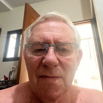 MoodyClive34655's profile picture. 