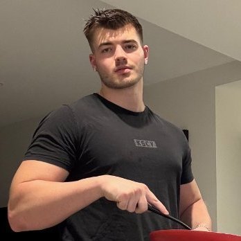 golfermother's profile picture. Add me on Insta: Maxpitss