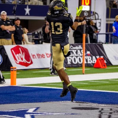 jay1enmoore's profile picture. 5'10 170 26' WR @ South Oak Cliff