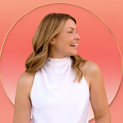 _zoewhitman's profile picture. Co-founder of @6figurebookkeeper & @heymonikaai Entrepreneurship Confidence Coach, TEDx Speaker and Author.
➡️ Follow for Posts about Entrepreneurship