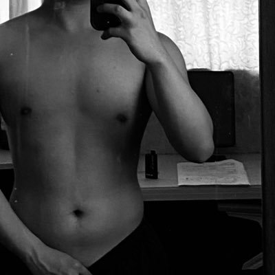 agvicy84818's profile picture. 20 ish | new | b