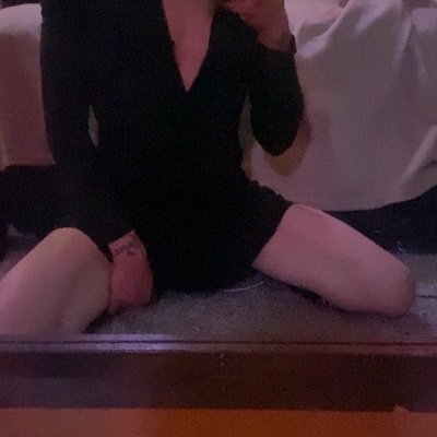 Master of mechanics & tech, I thrive on precision & passion. Bisexual, submissive, & hands-on—I turn every challenge into an electrifying adventure. ⚙️🔥