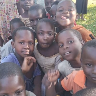 help me so that i can take forward my dream of helping the needy with their basic needs to the poor in Uganda 🇺🇬 East Africa. Donate.