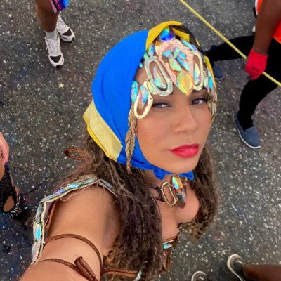 Alikewethink. dancer . soca lover. dont forget to be kind to one another ✨