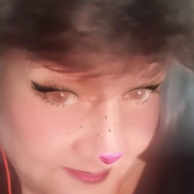 I work online. Friendly, honest and enjoy adding value to peoples lives.