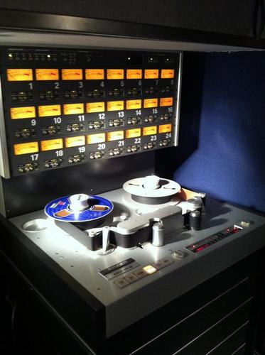 bulletsoundst's profile picture. Bullet Sound Studio's is een Audio Studio die Intern. en Nation. bekend is, we starten  in 1982 met O.a.Prince, Frans Bauer,Guus Meeuwis.James Taylor