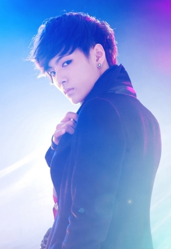 Nuest_JrB 뉴이스트 신인 가수 그룹 에 제이알 봇 입니다^^ 1995-6-8 중복봇 금하고 있습니다^^