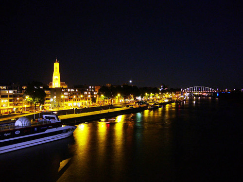 ArnhemseKrant's profile picture. 