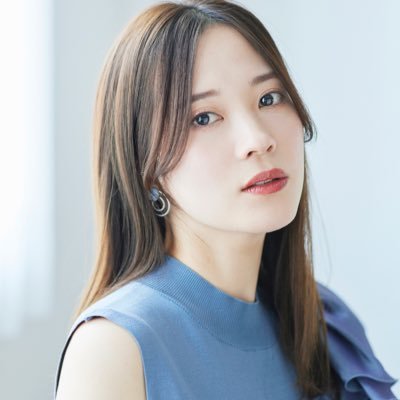 akiko_twins Profile Picture