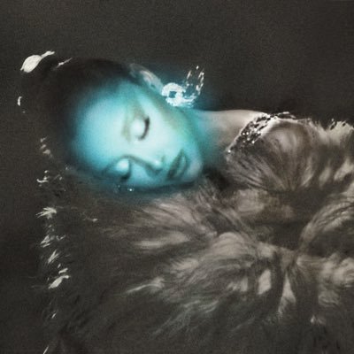 ariana grande fan account | ari noticed x2 ☼⋆。˚ | 20