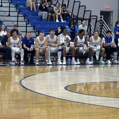 Holy Family MBB Asst. Coach | @SlappinGlass Contributor | Lynn MBB Alum