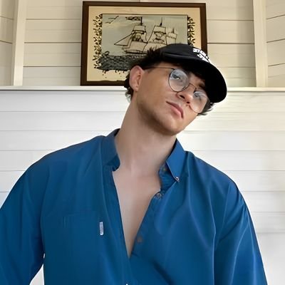 shrtweetk's profile picture. thas't tha me espresso