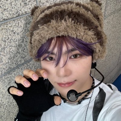 sadsocky's profile picture. { ‘₊‧꒰ა 🧸 ໒꒱‧₊’ } nsfw geonmaet 🔞