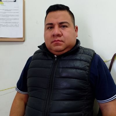 julio100992's profile picture. 