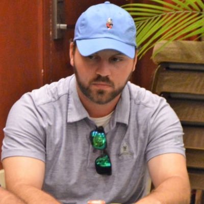 esiemiesz's profile picture. New England ➡️ DC - Capitals Ice Crew #OurYear