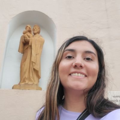 Provida -
Defiendo las dos vida -
Totus Tuus - Consagrada a Jesús por María -
Maestra - La educación es la mejor arma para cambiar el mundo