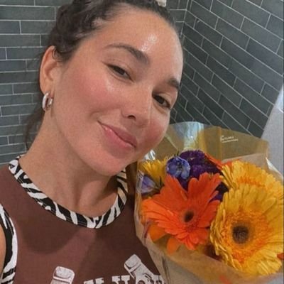 I am a very friendly and uncomplicated person, I love children and I love pets very much, especially dogs 🐕